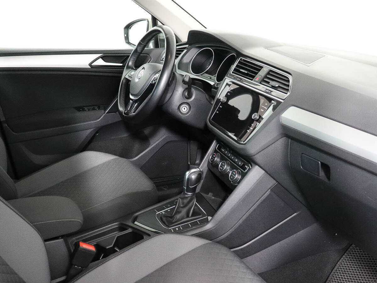Купить Volkswagen Tiguan, 2018, 73 850 км.. Фото: #5