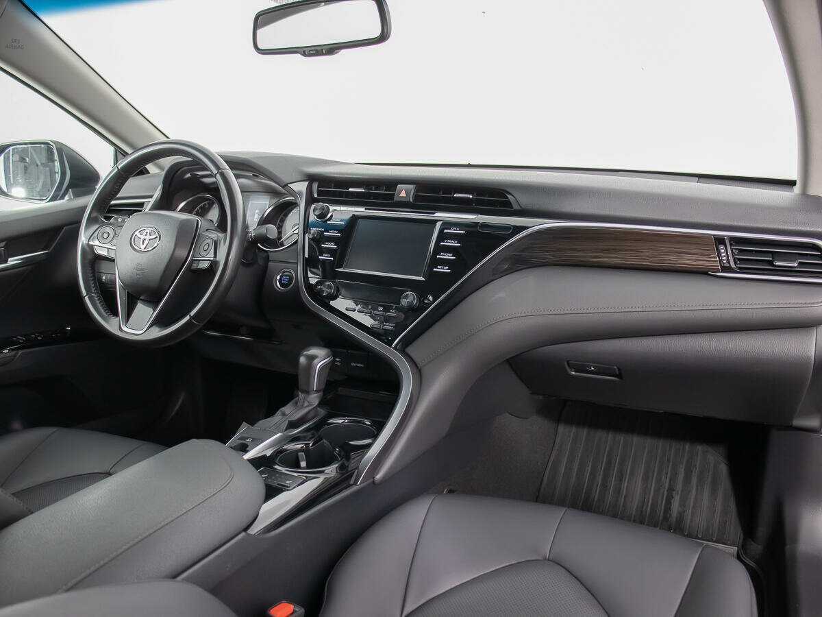 Купить Toyota Camry, 2018, 59 622 км.. Фото: #10