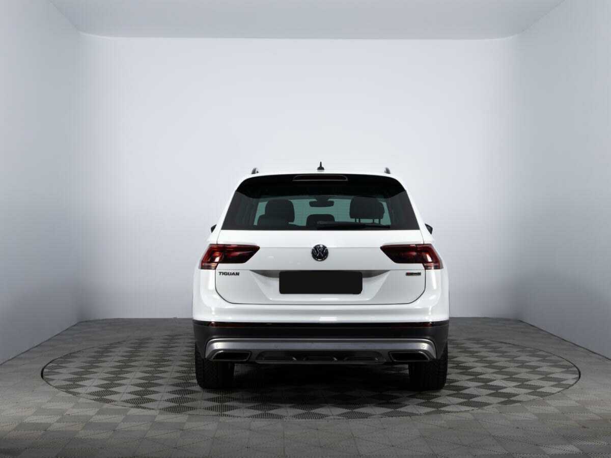 Купить Volkswagen Tiguan, 2019, 124 474 км.. Фото: #5