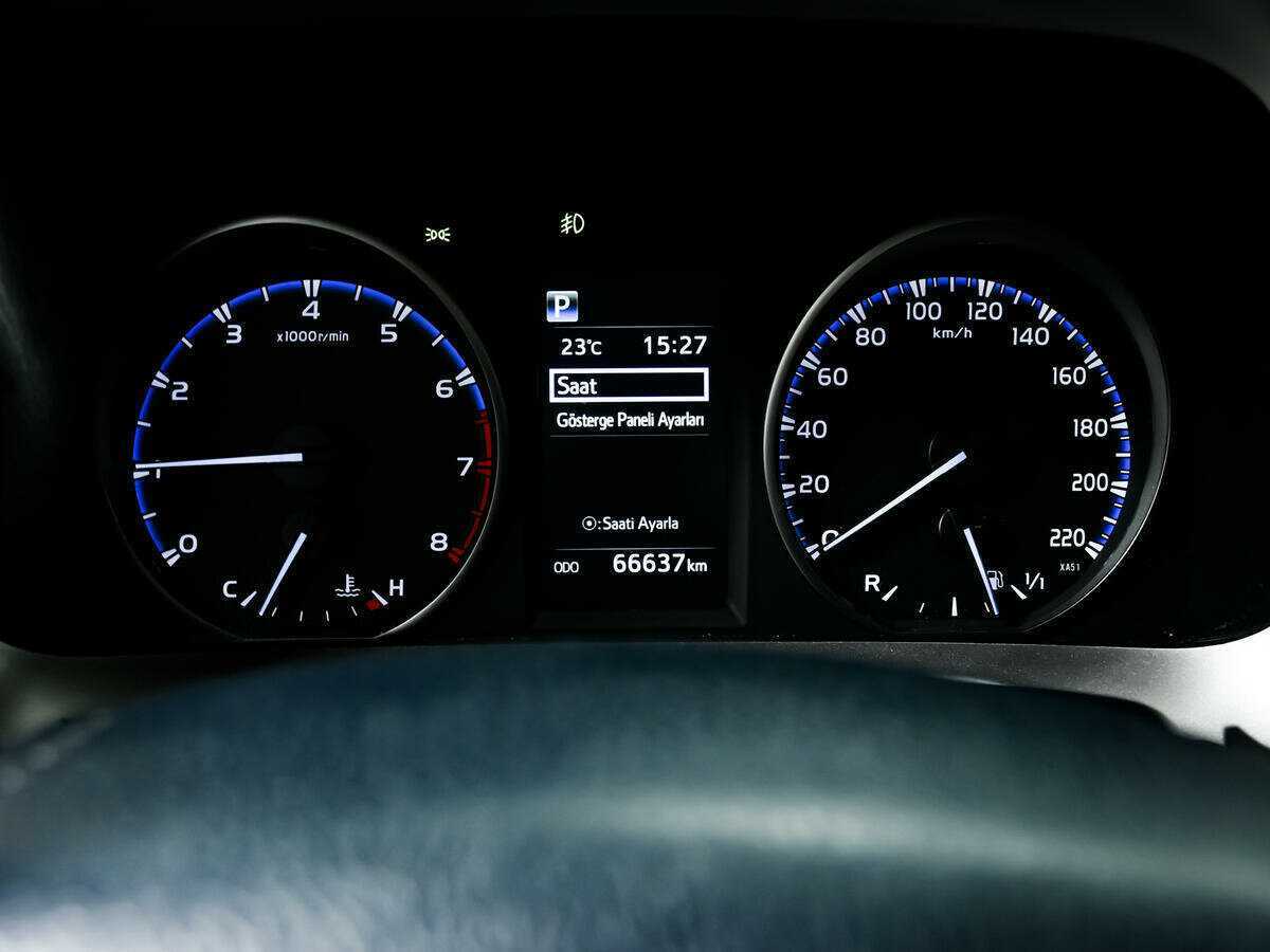 Купить Toyota RAV4, 2018, 66 636 км.. Фото: #9