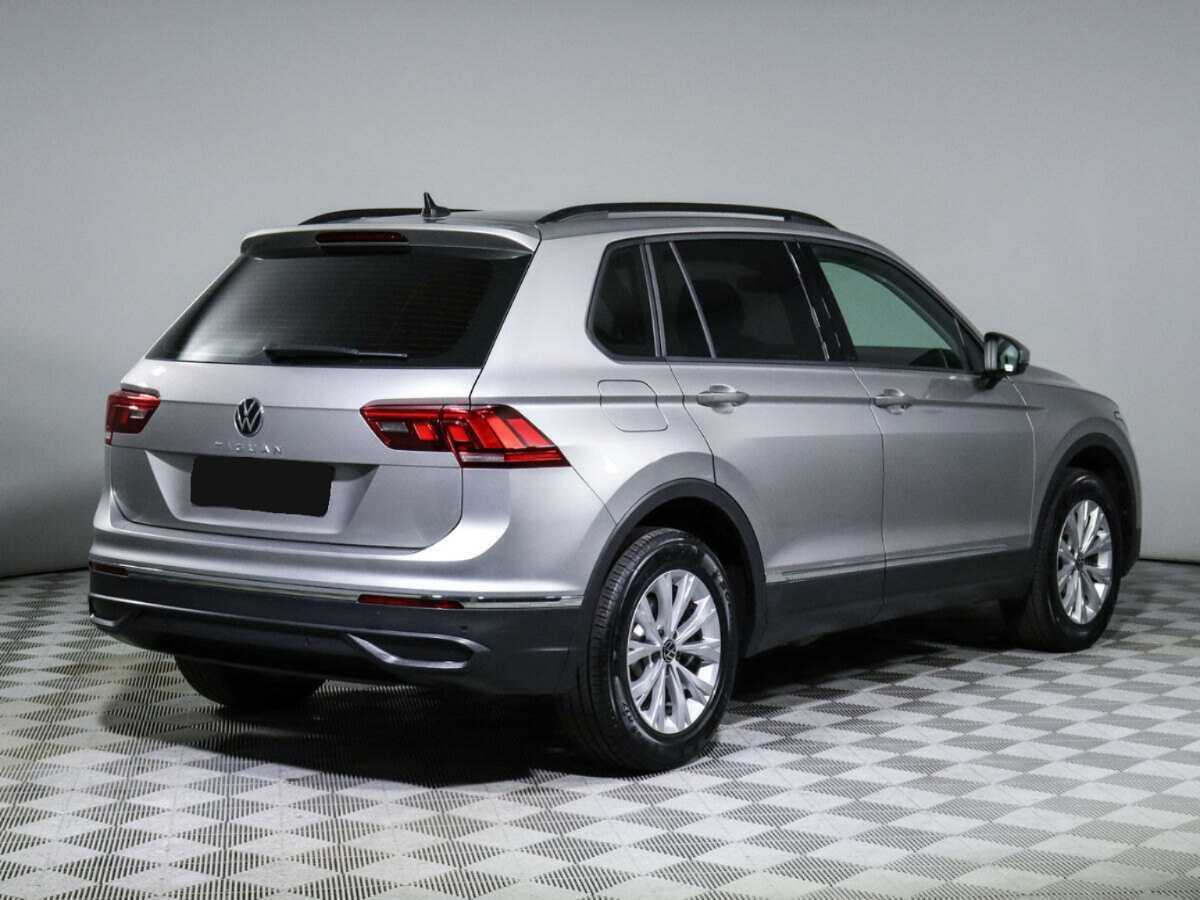 Купить Volkswagen Tiguan, 2021, 72 990 км.. Фото: #2