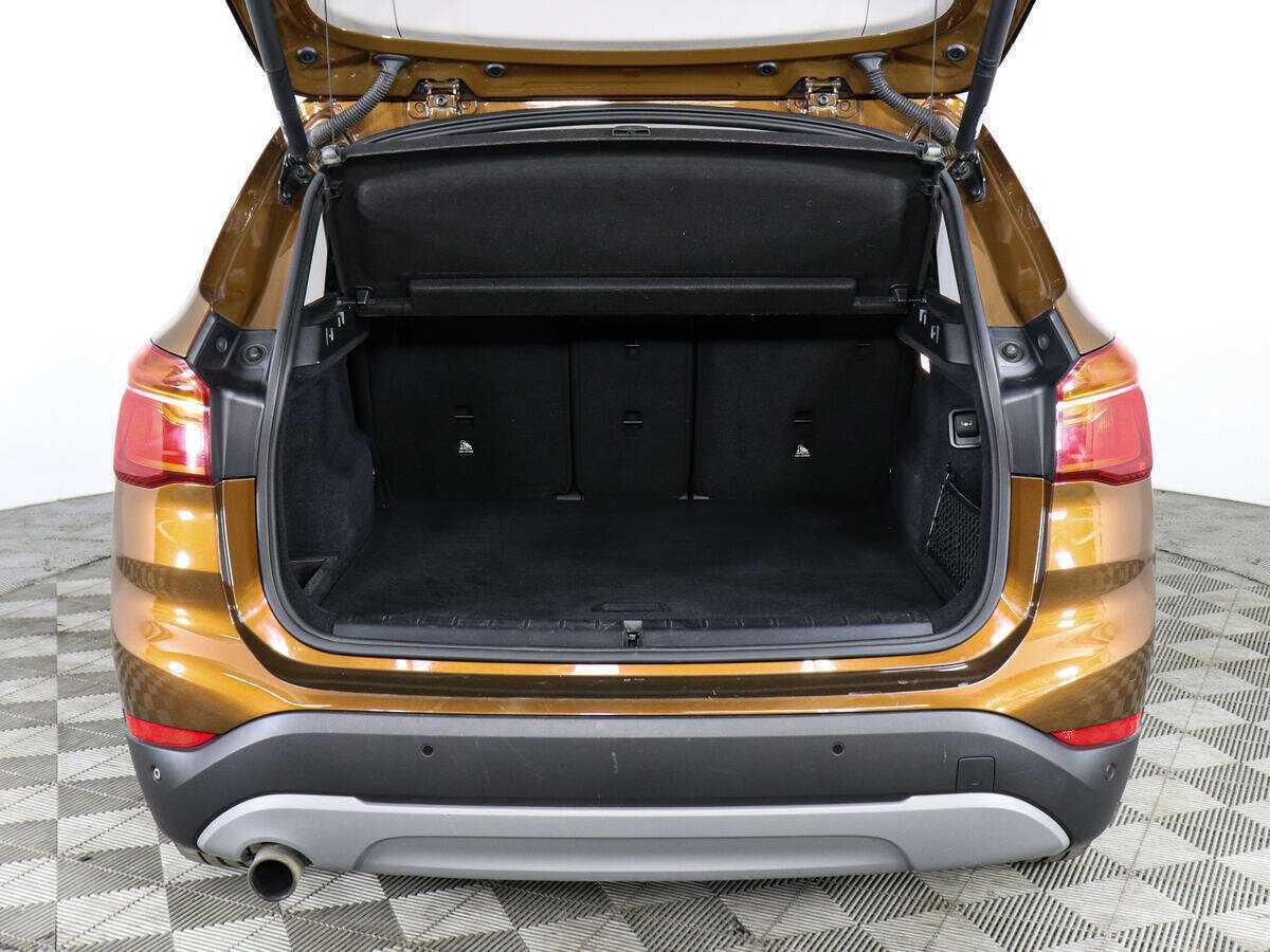 Купить BMW X1, 2016, 140 205 км.. Фото: #8