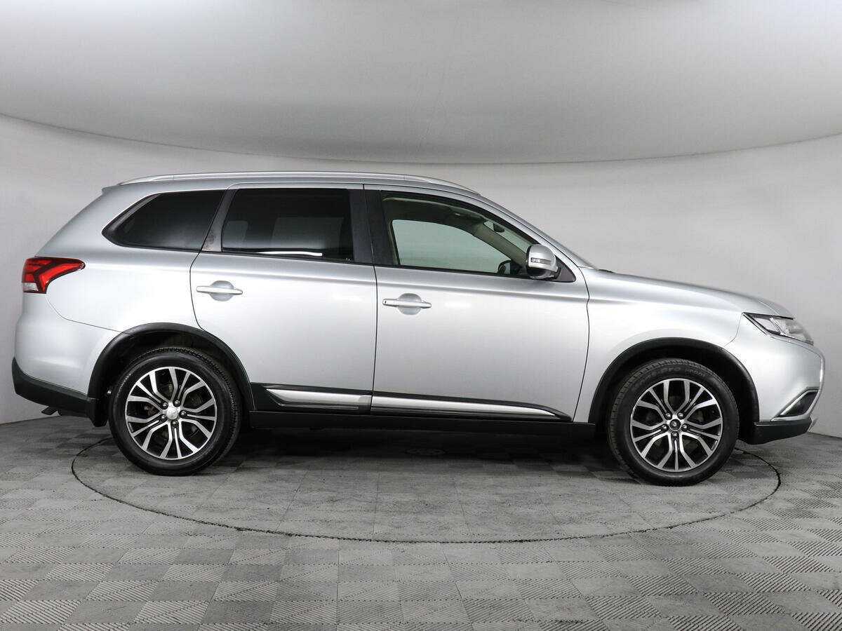 Купить Mitsubishi Outlander, 2017, 244 374 км.. Фото: #3