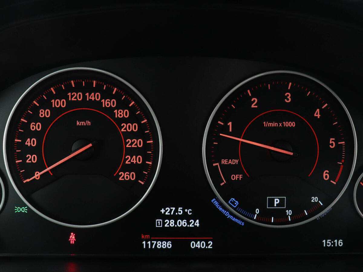 Купить BMW 3 серии, 2016, 117 838 км.. Фото: #12