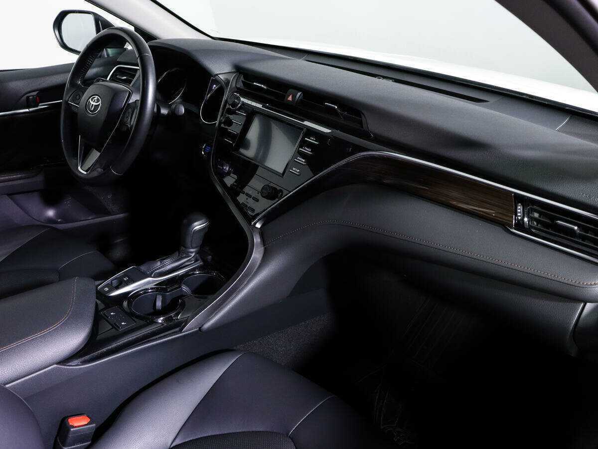 Купить Toyota Camry, 2018, 53 790 км.. Фото: #8
