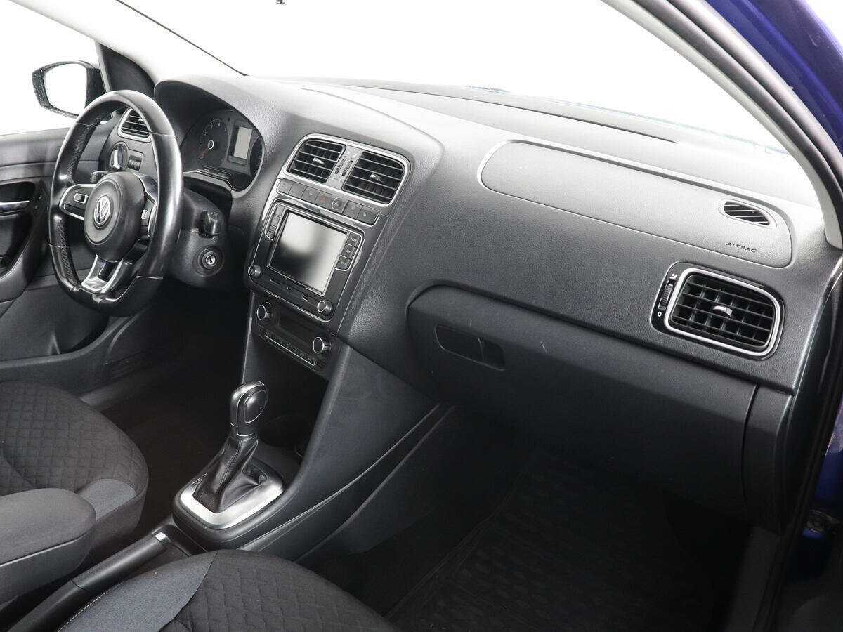 Купить Volkswagen Polo, 2018, 140 891 км.. Фото: #9