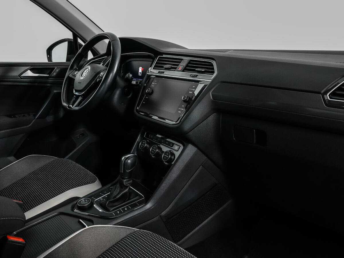 Купить Volkswagen Tiguan, 2019, 87 190 км.. Фото: #12