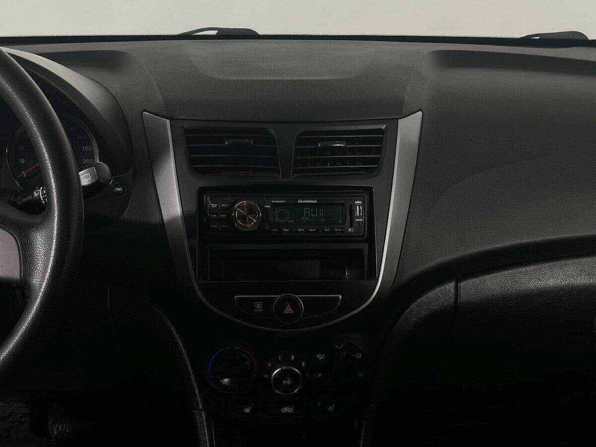 Купить Hyundai Solaris, 2016, 97 500 км.. Фото: #11