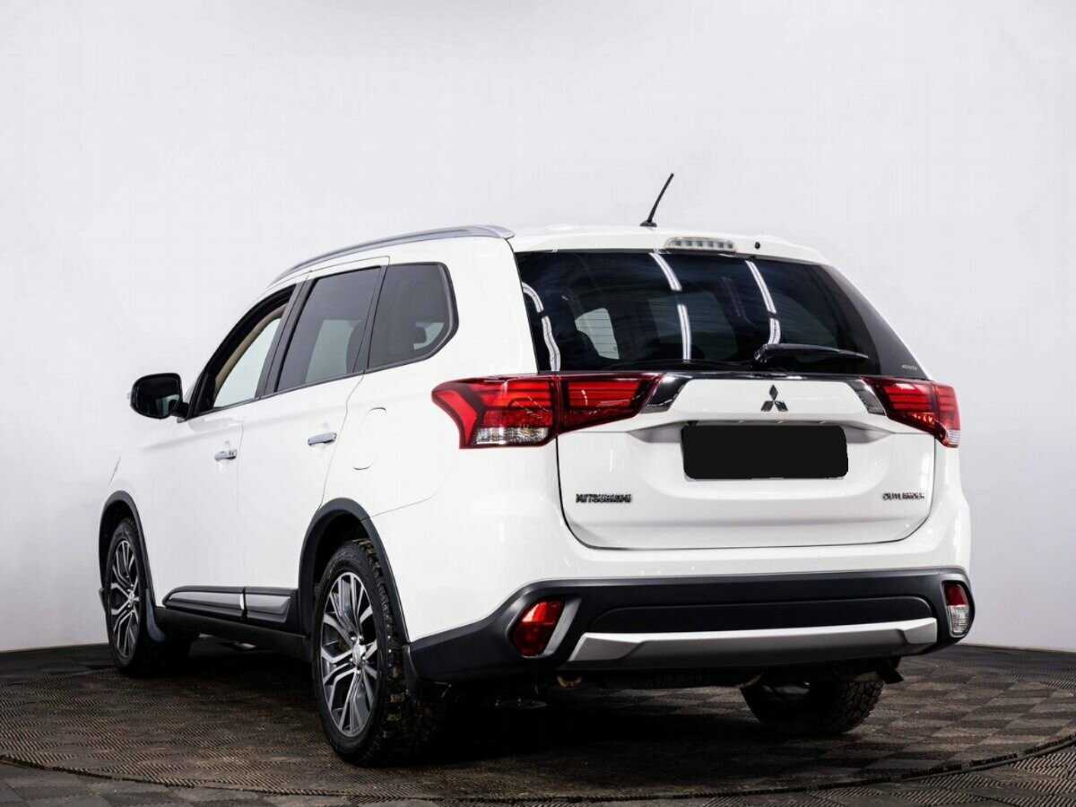 Купить Mitsubishi Outlander, 2016, 176 533 км.. Фото: #3