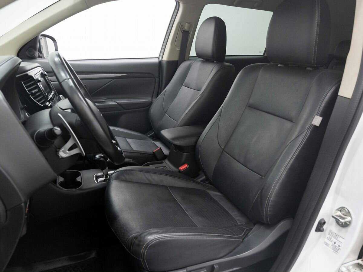 Купить Mitsubishi Outlander, 2016, 176 533 км.. Фото: #9