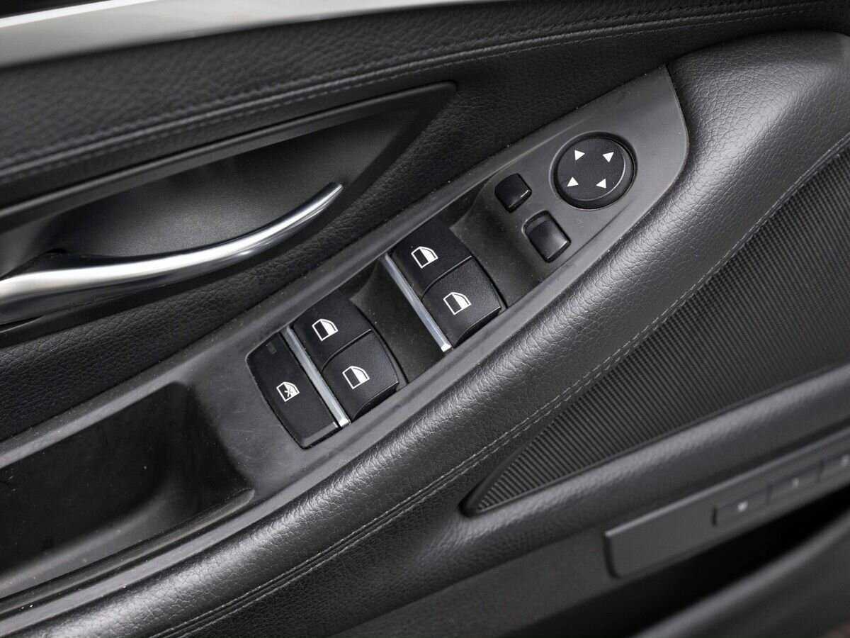 Купить BMW 5 серии, 2013, 155 000 км.. Фото: #26