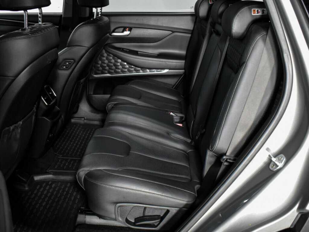 Купить Hyundai Santa Fe, 2019, 173 007 км.. Фото: #9
