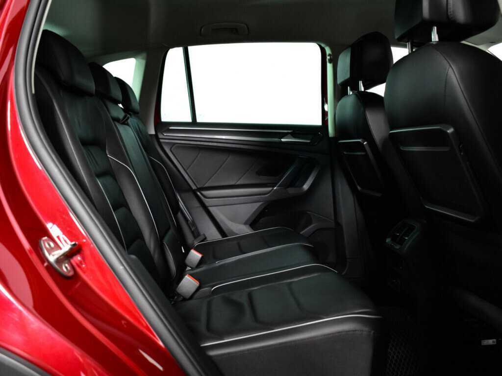 Купить Volkswagen Tiguan, 2018, 71 253 км.. Фото: #9