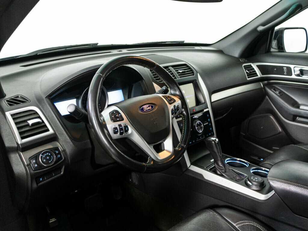 Купить Ford Explorer, 2013, 119 467 км.. Фото: #10