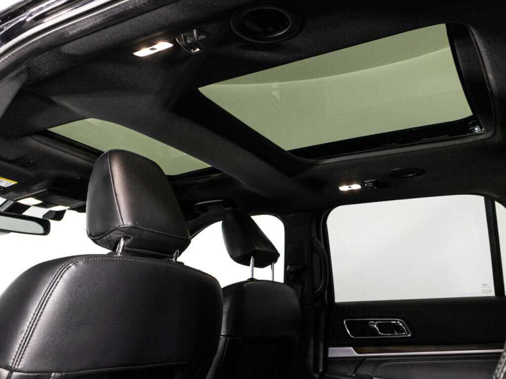 Купить Ford Explorer, 2018, 149 862 км.. Фото: #14