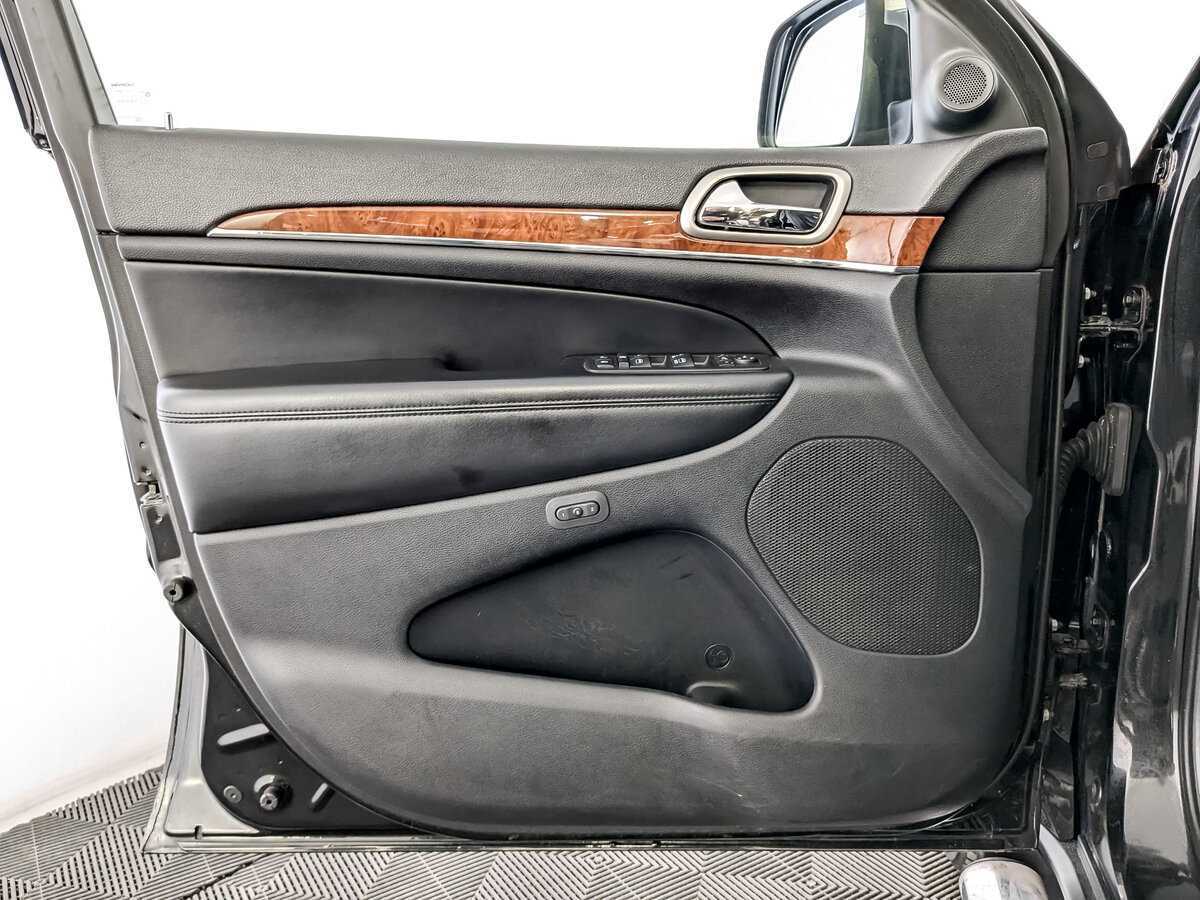 Купить Jeep Grand Cherokee, 2012, 242 257 км.. Фото: #18