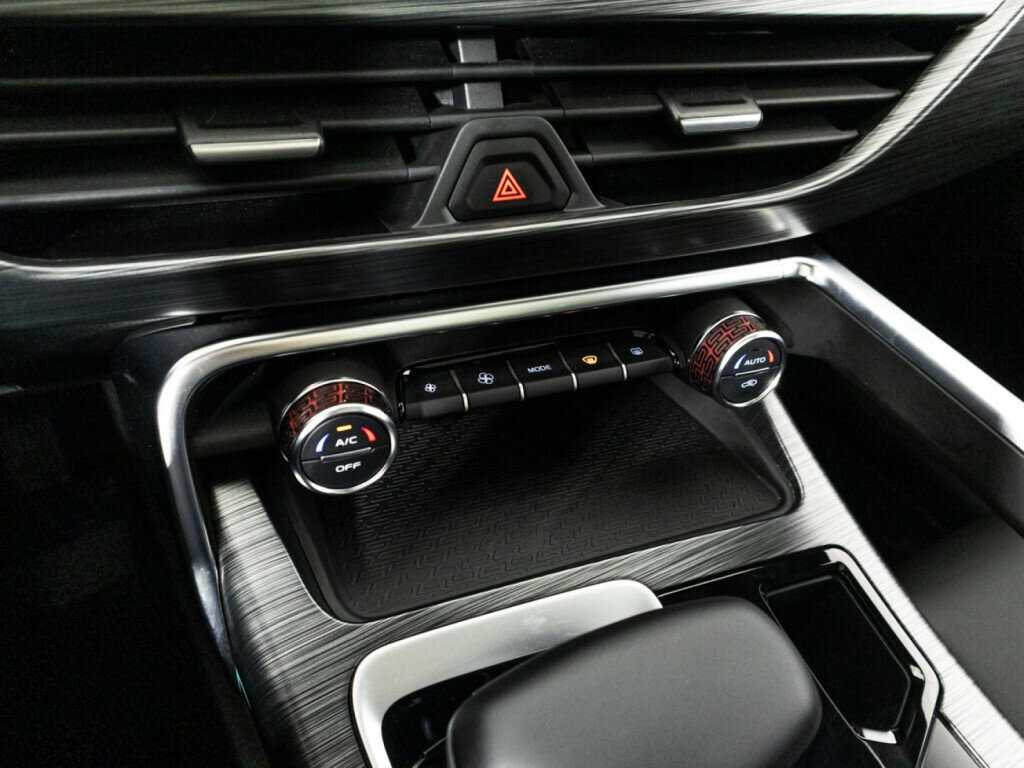 Купить Geely Tugella, 2024, 11 627 км.. Фото: #17