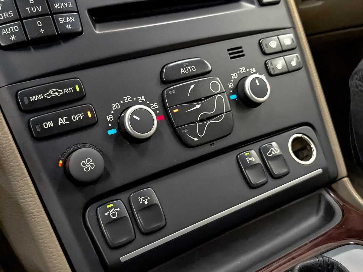 Купить Volvo XC90, 2012, 122 124 км.. Фото: #18