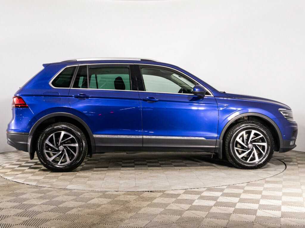 Купить Volkswagen Tiguan, 2018, 66 977 км.. Фото: #3