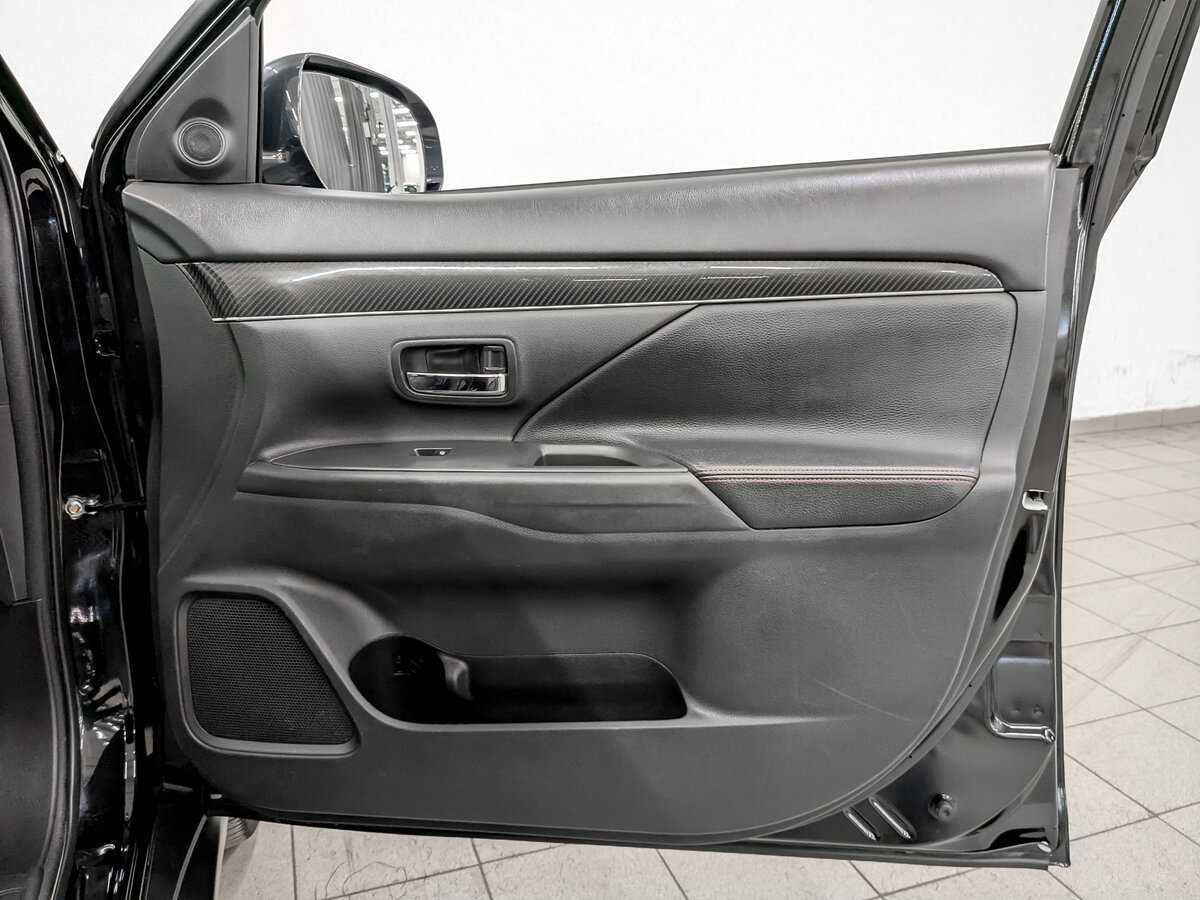 Купить Mitsubishi Outlander, 2021, 58 345 км.. Фото: #22