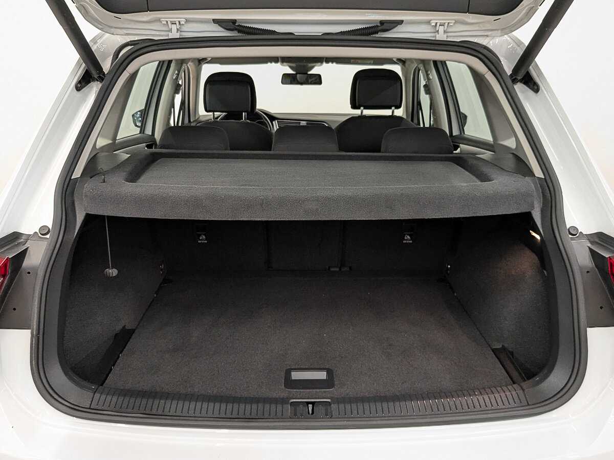 Купить Volkswagen Tiguan, 2020, 79 397 км.. Фото: #9