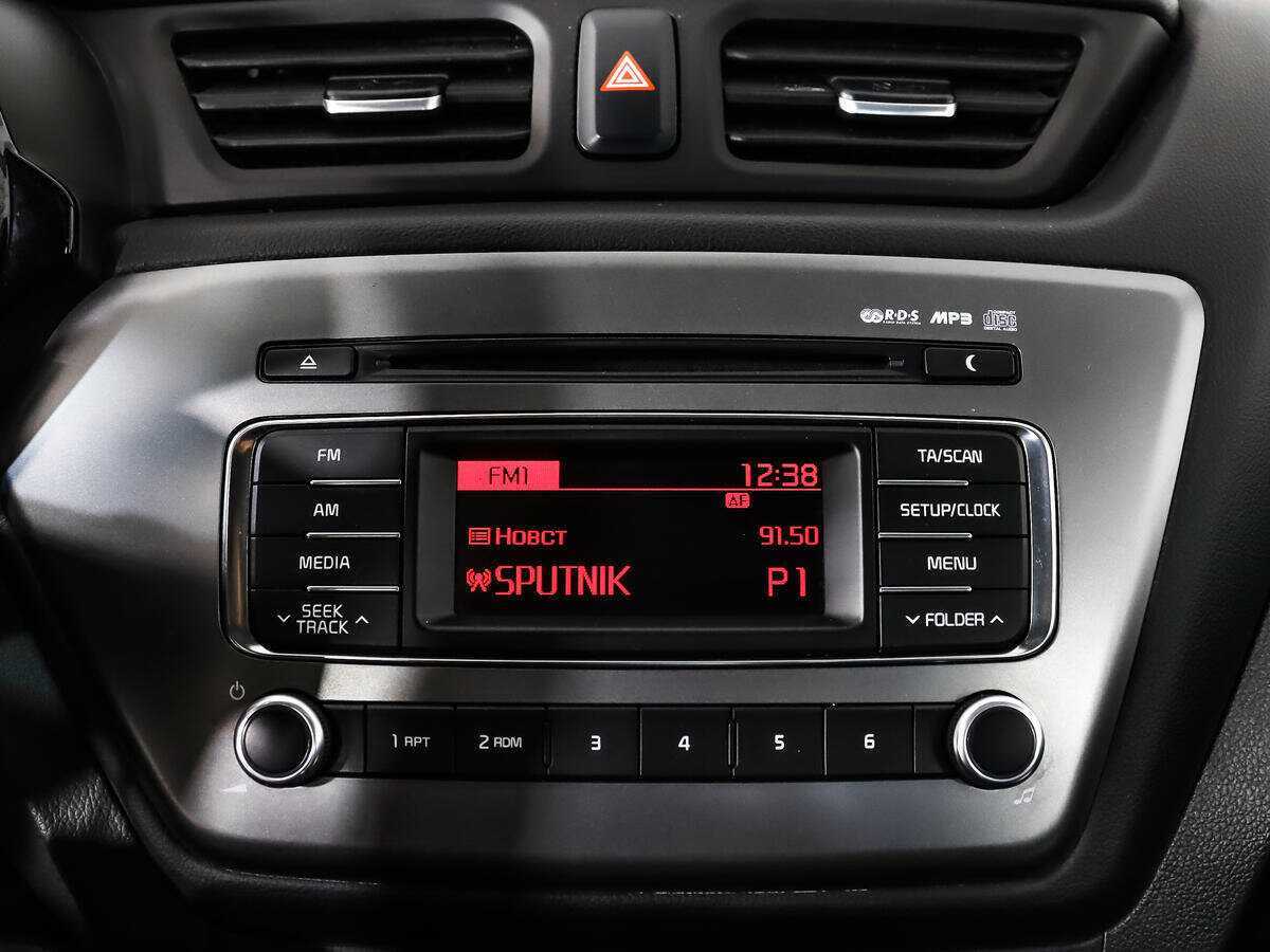 Купить Kia Rio, 2017, 140 738 км.. Фото: #12