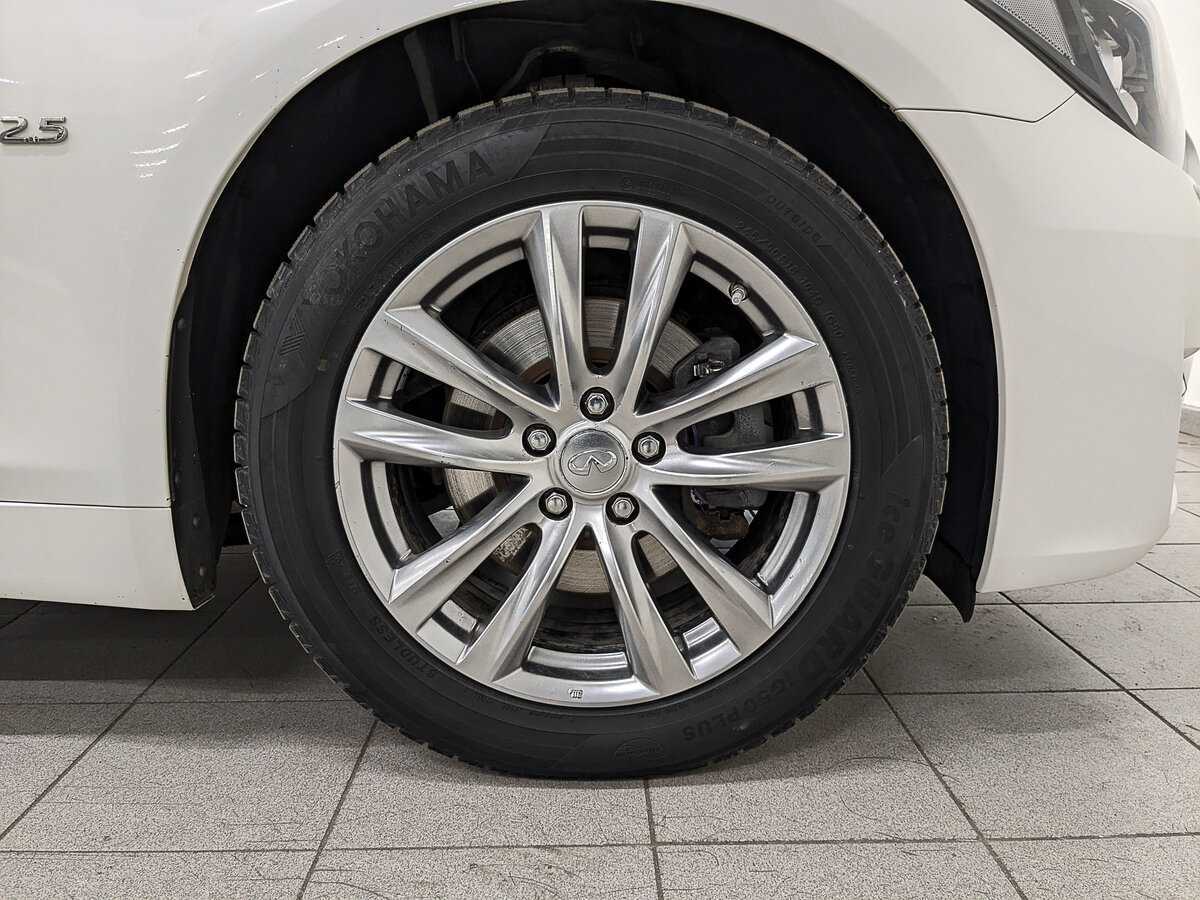 Купить Infiniti Q70, 2016, 88 021 км.. Фото: #11