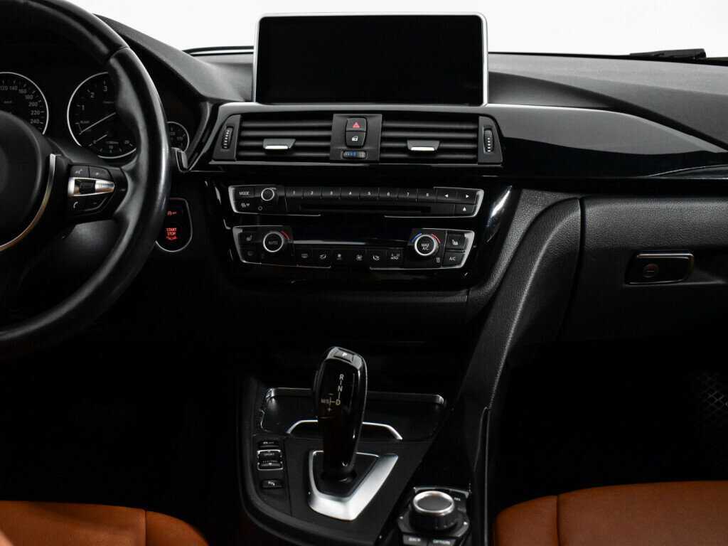 Купить BMW 3 серии, 2017, 177 000 км.. Фото: #17