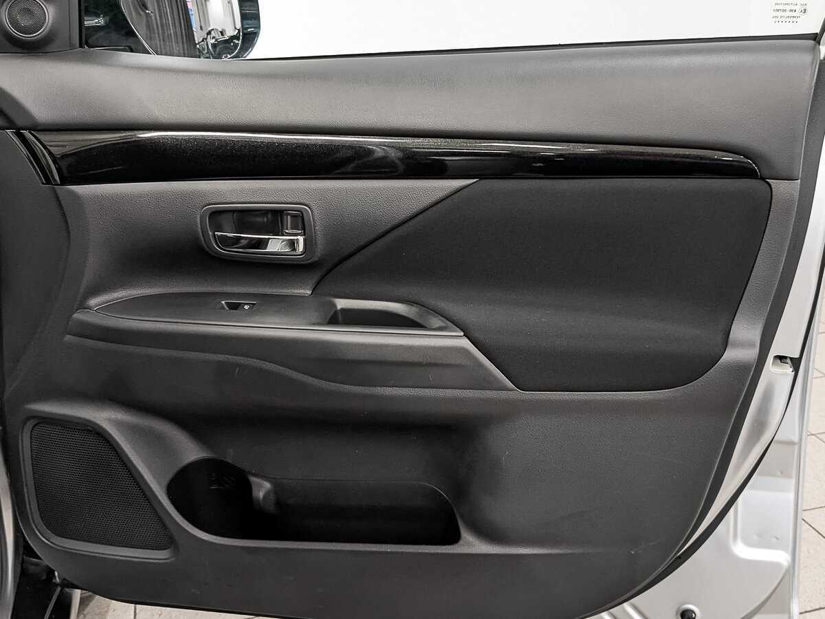 Купить Mitsubishi Outlander, 2020, 69 335 км.. Фото: #23