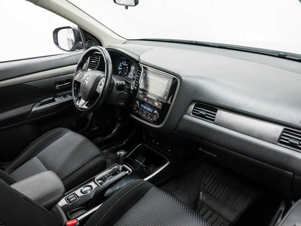 Купить Mitsubishi Outlander, 2018, 179 363 км.. Фото: #7