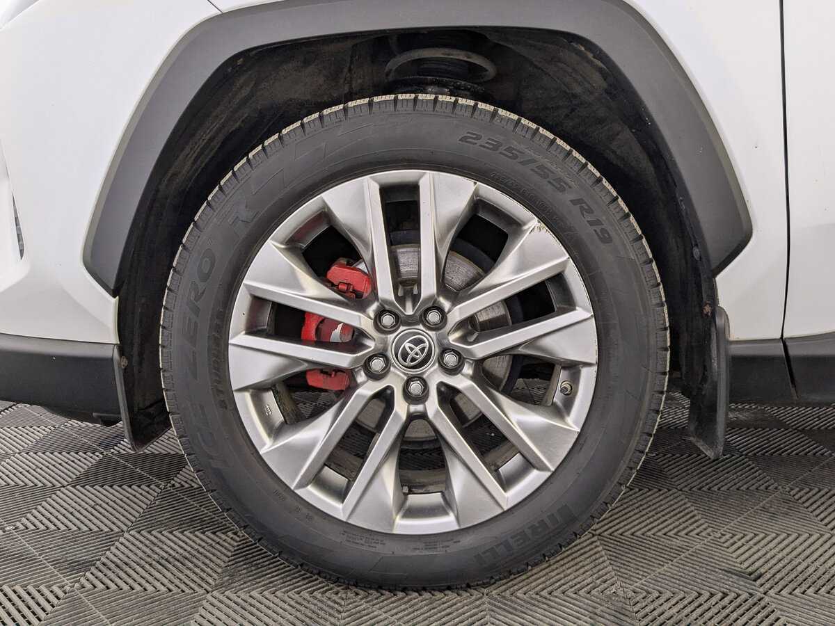 Купить Toyota RAV4, 2019, 130 242 км.. Фото: #11