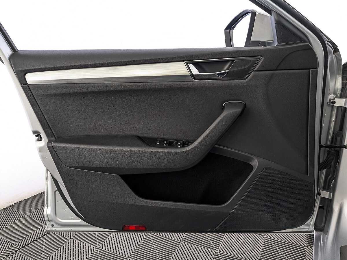 Купить Skoda Superb, 2021, 114 480 км.. Фото: #17
