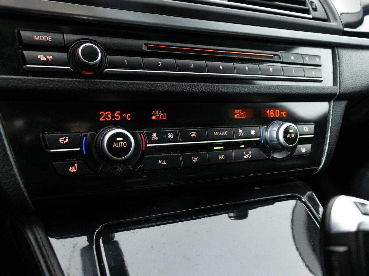 Купить BMW 5 серии, 2012, 191 944 км.. Фото: #17