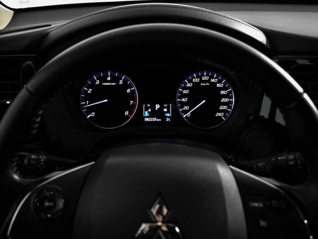 Купить Mitsubishi Outlander, 2019, 87 000 км.. Фото: #18