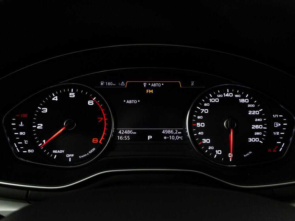 Купить Audi A4, 2019, 42 363 км.. Фото: #11