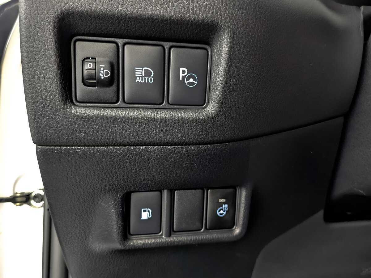 Купить Toyota C-HR, 2017, 78 089 км.. Фото: #25