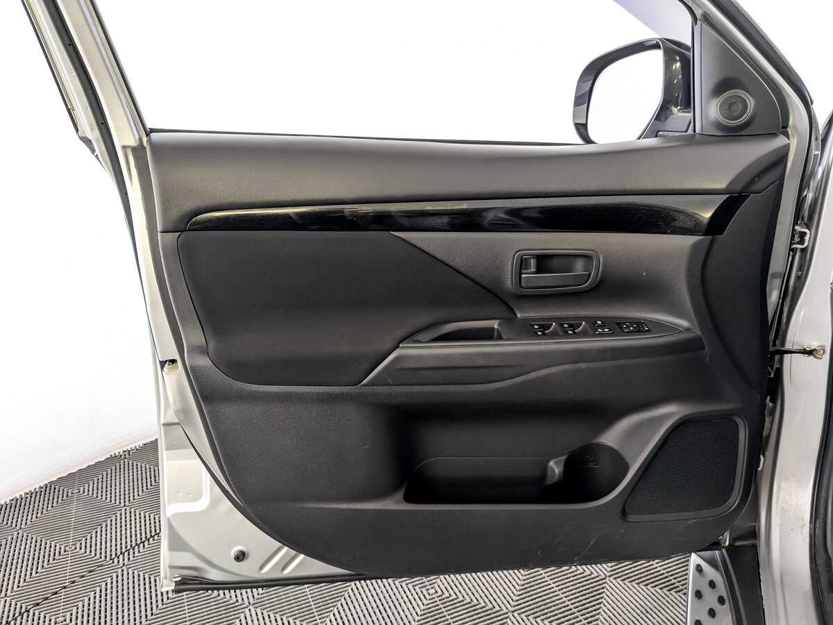 Купить Mitsubishi Outlander, 2019, 87 534 км.. Фото: #18
