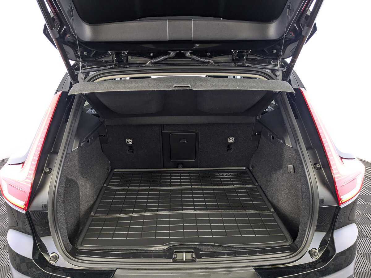 Купить Volvo XC40, 2021, 66 788 км.. Фото: #9