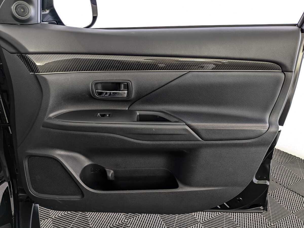 Купить Mitsubishi Outlander, 2021, 66 411 км.. Фото: #24