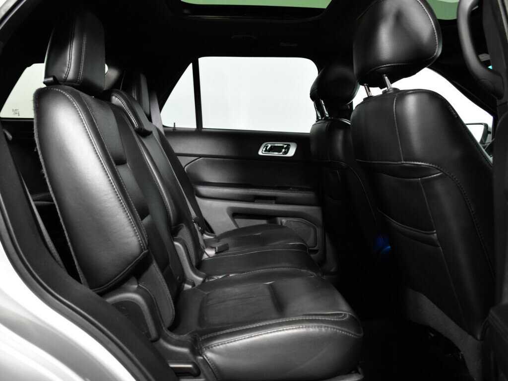 Купить Ford Explorer, 2014, 231 436 км.. Фото: #9
