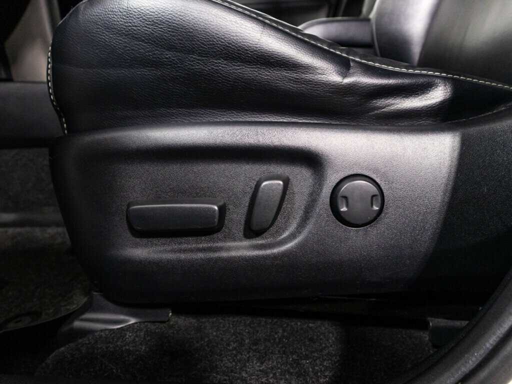 Купить Toyota RAV4, 2017, 122 563 км.. Фото: #16