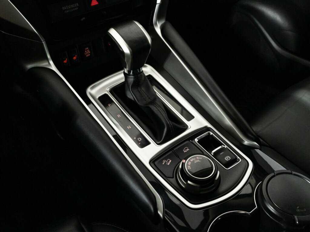 Купить Mitsubishi Pajero Sport, 2018, 99 701 км.. Фото: #15