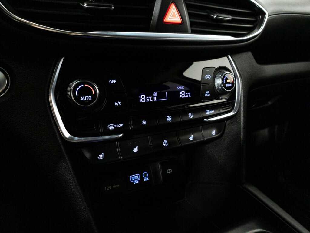 Купить Hyundai Santa Fe, 2019, 139 807 км.. Фото: #17