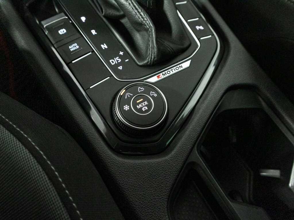 Купить Volkswagen Tiguan, 2019, 115 775 км.. Фото: #18