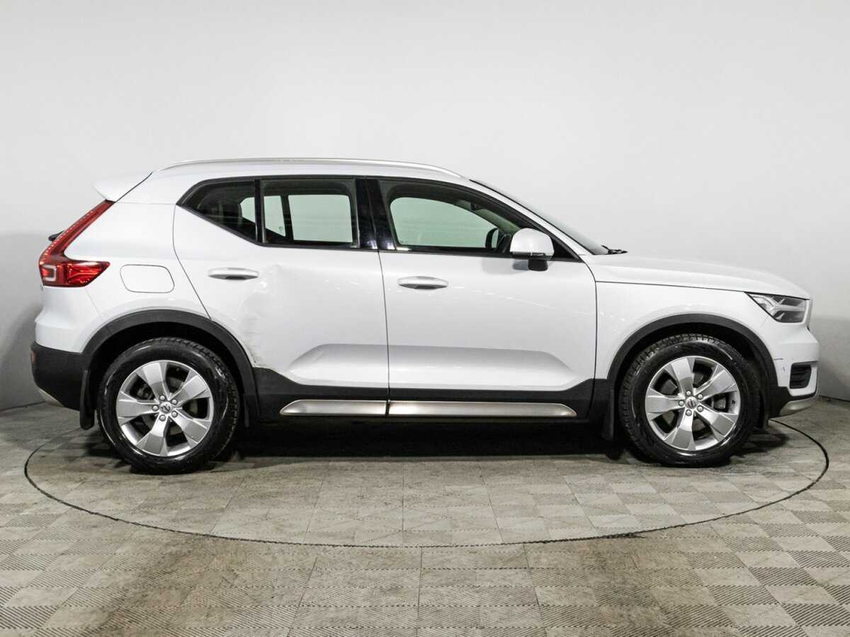 Купить Volvo XC40, 2019, 51 831 км.. Фото: #3