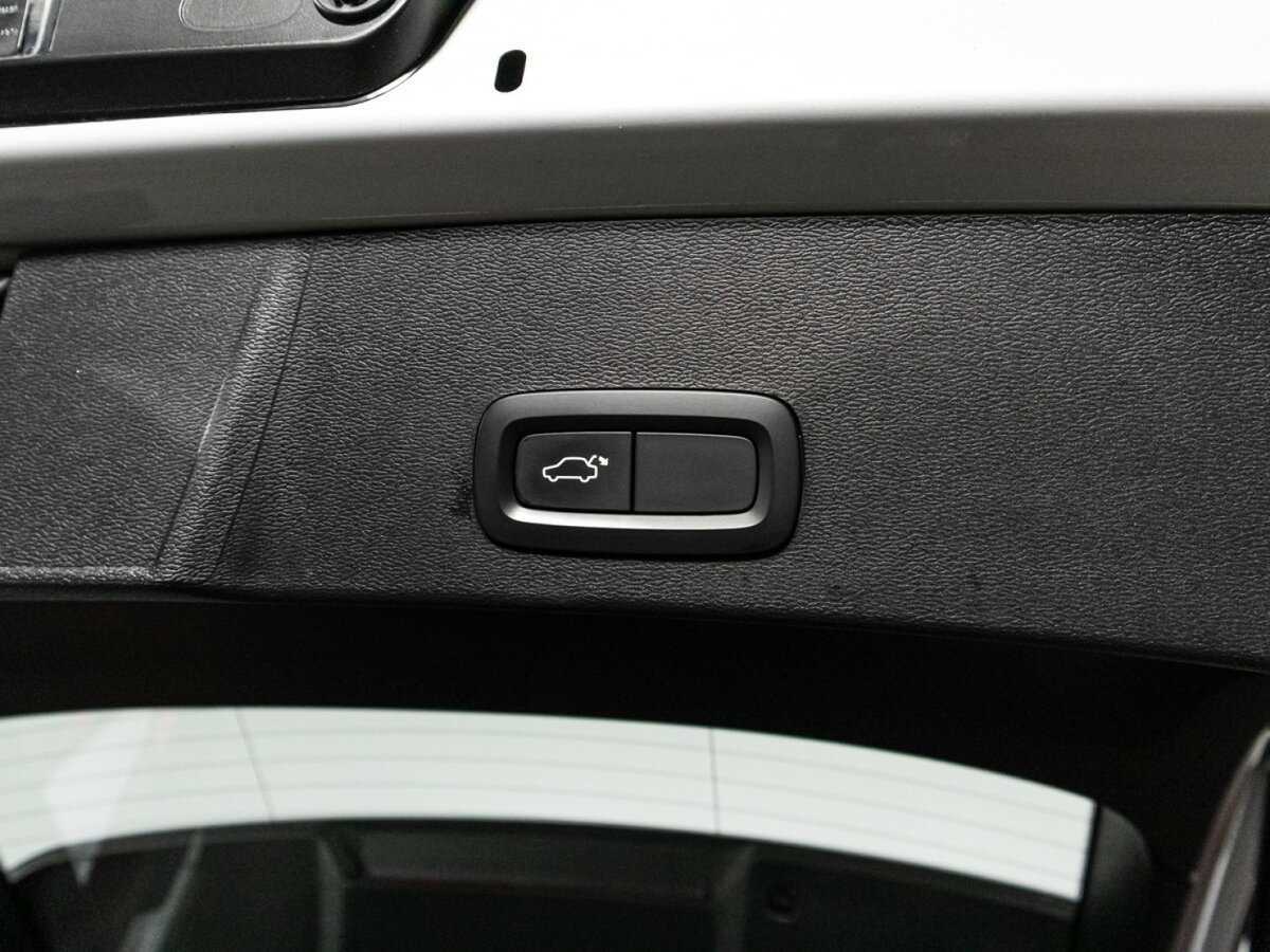 Купить Volvo XC40, 2019, 51 831 км.. Фото: #15