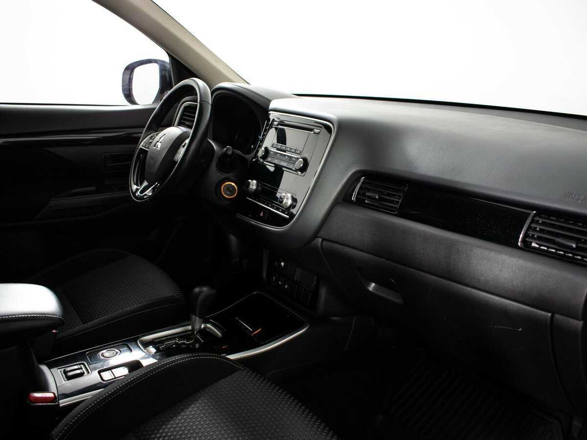 Купить Mitsubishi Outlander, 2020, 103 645 км.. Фото: #8