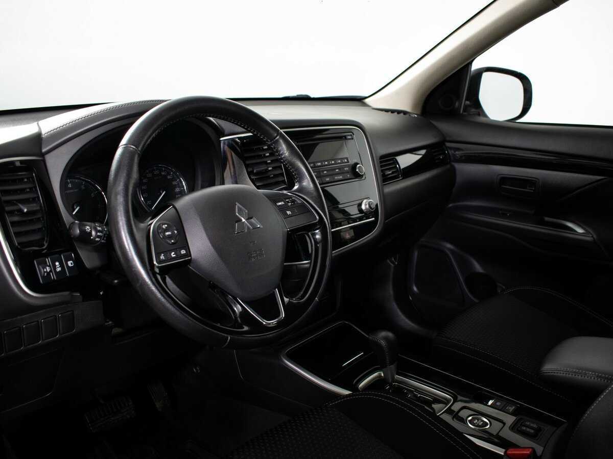 Купить Mitsubishi Outlander, 2020, 103 645 км.. Фото: #12