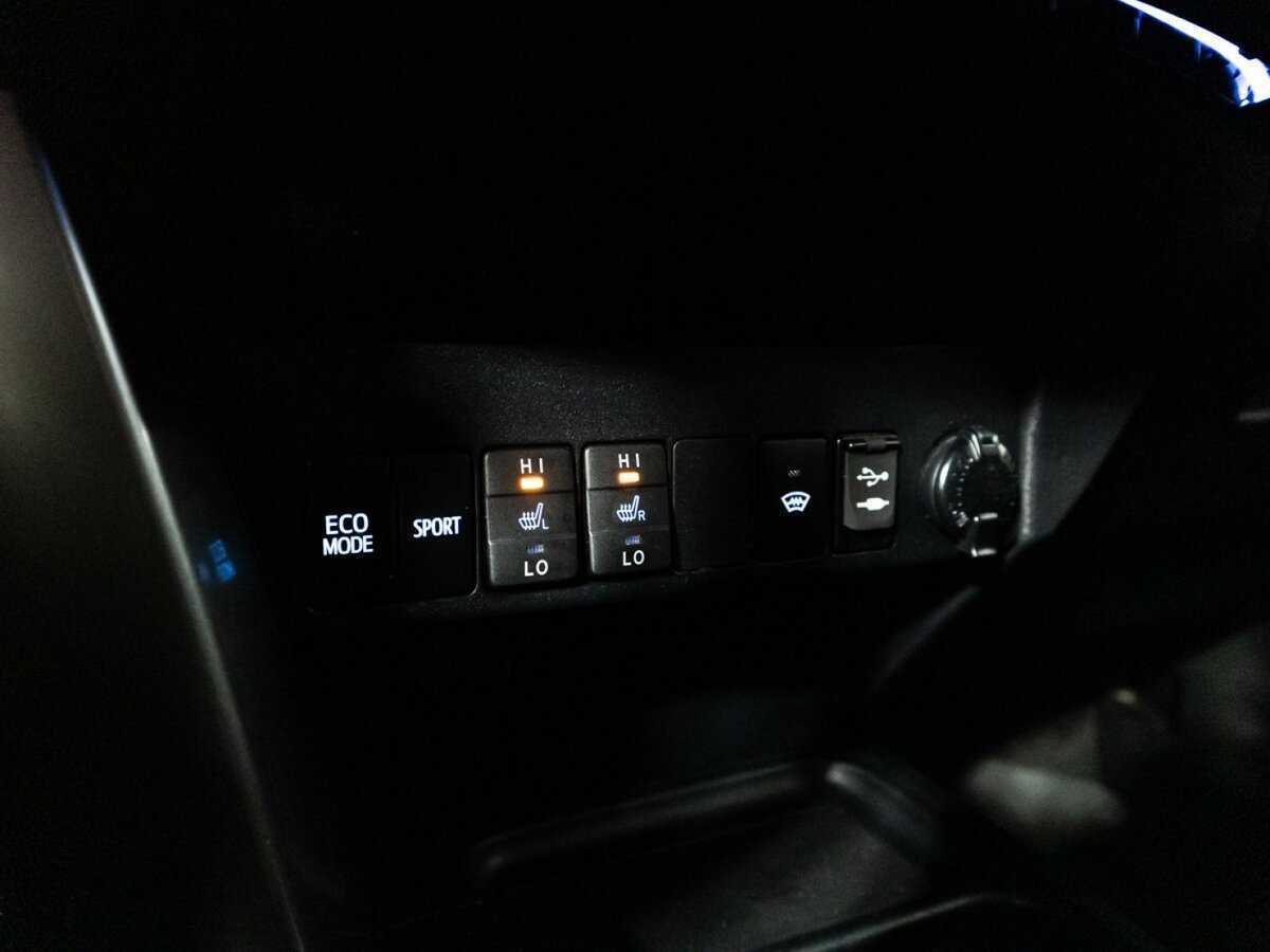 Купить Toyota RAV4, 2019, 135 650 км.. Фото: #19