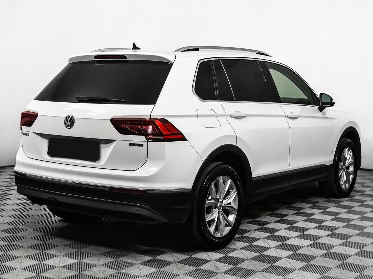 Купить Volkswagen Tiguan, 2018, 129 688 км.. Фото: #4